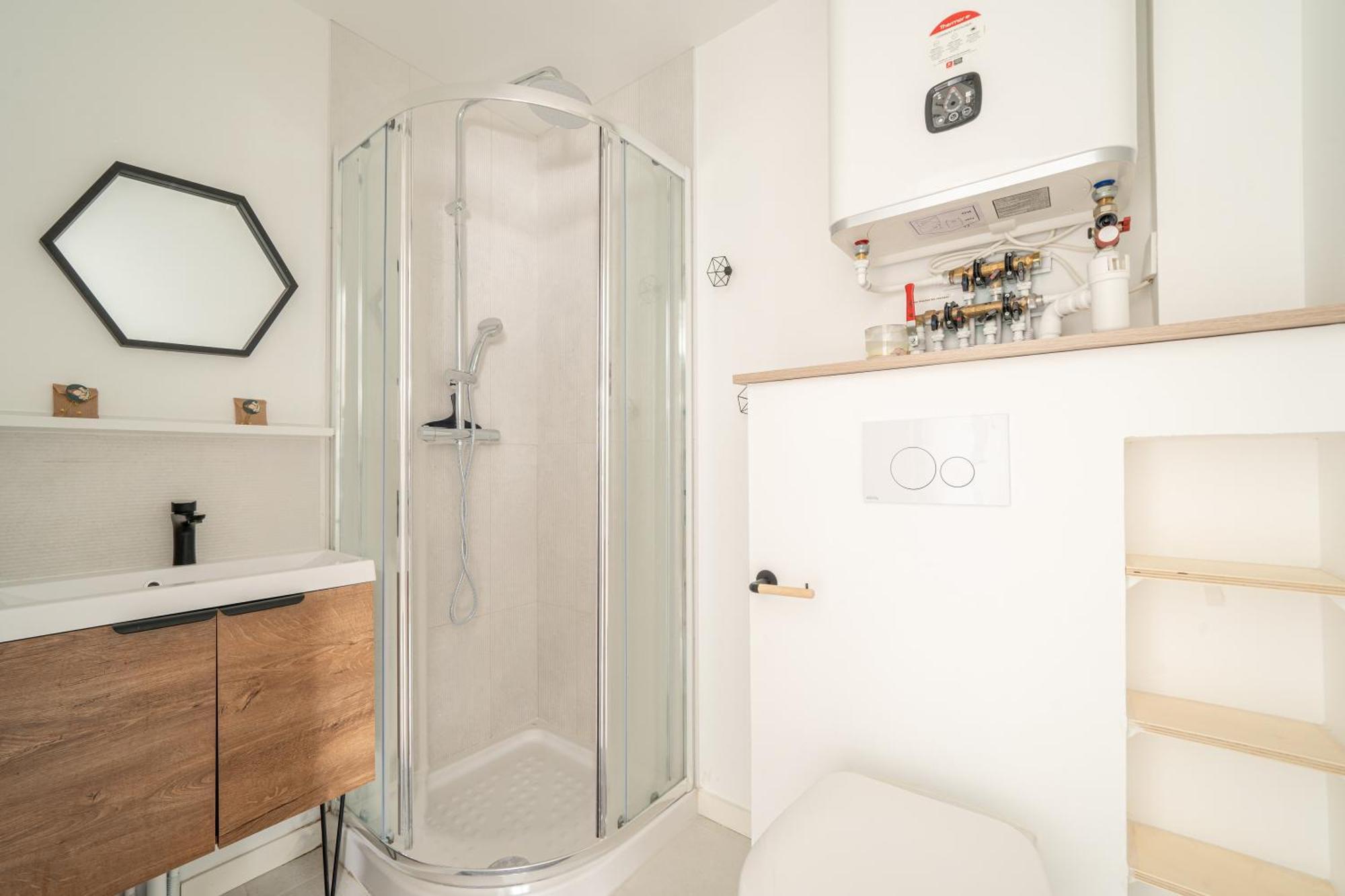 Suite Le Studio Litchi Baigne De Lumieres & Proche Des Plages Saint-Nazaire  Exterior foto